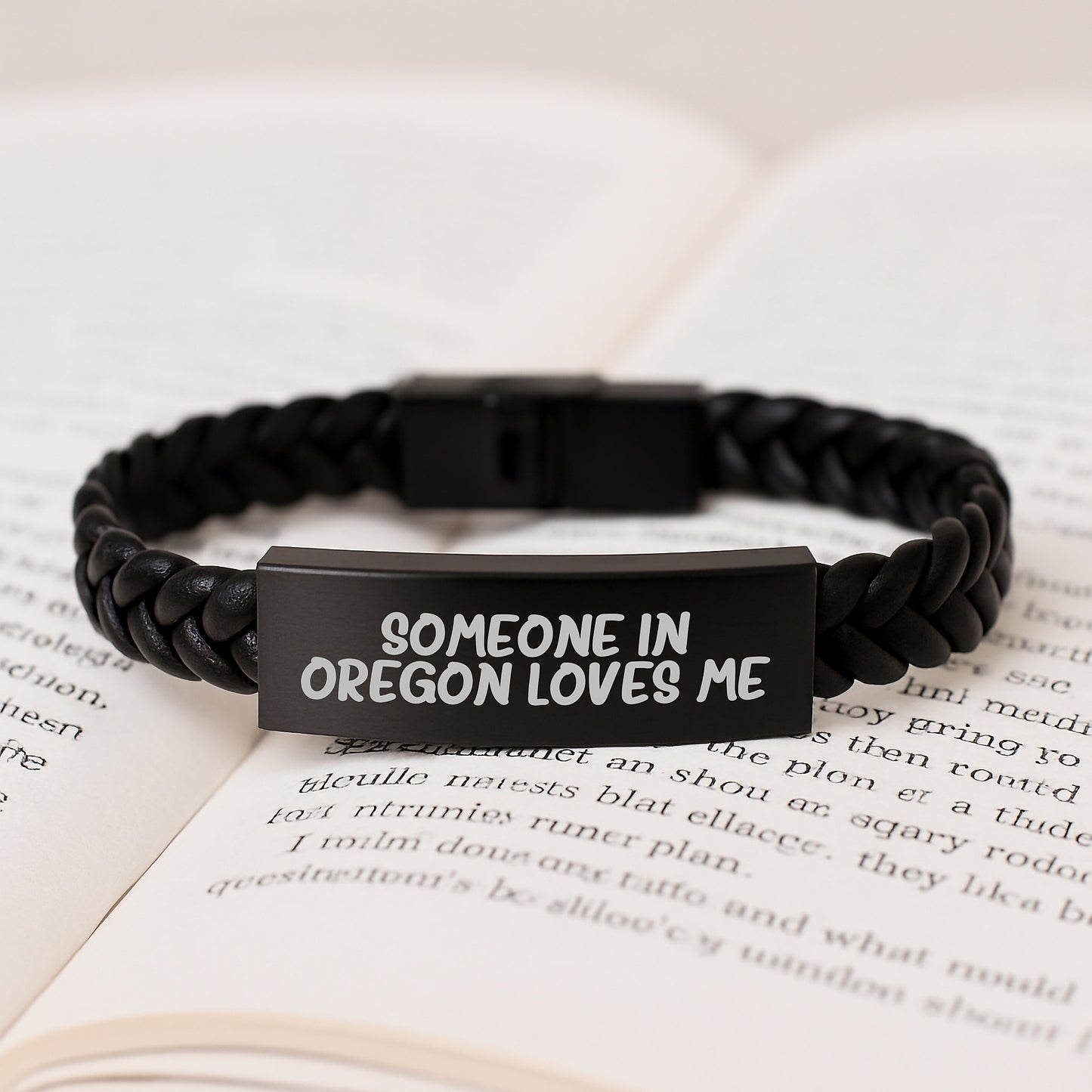 Someone in Oregon Loves Me, Funny Interlaced Leather Bracelte for Birthday Unique Gifts from Friends to Oregon Lovers, 7.87 inches Stainless Steel and PU Leather - Image 3
