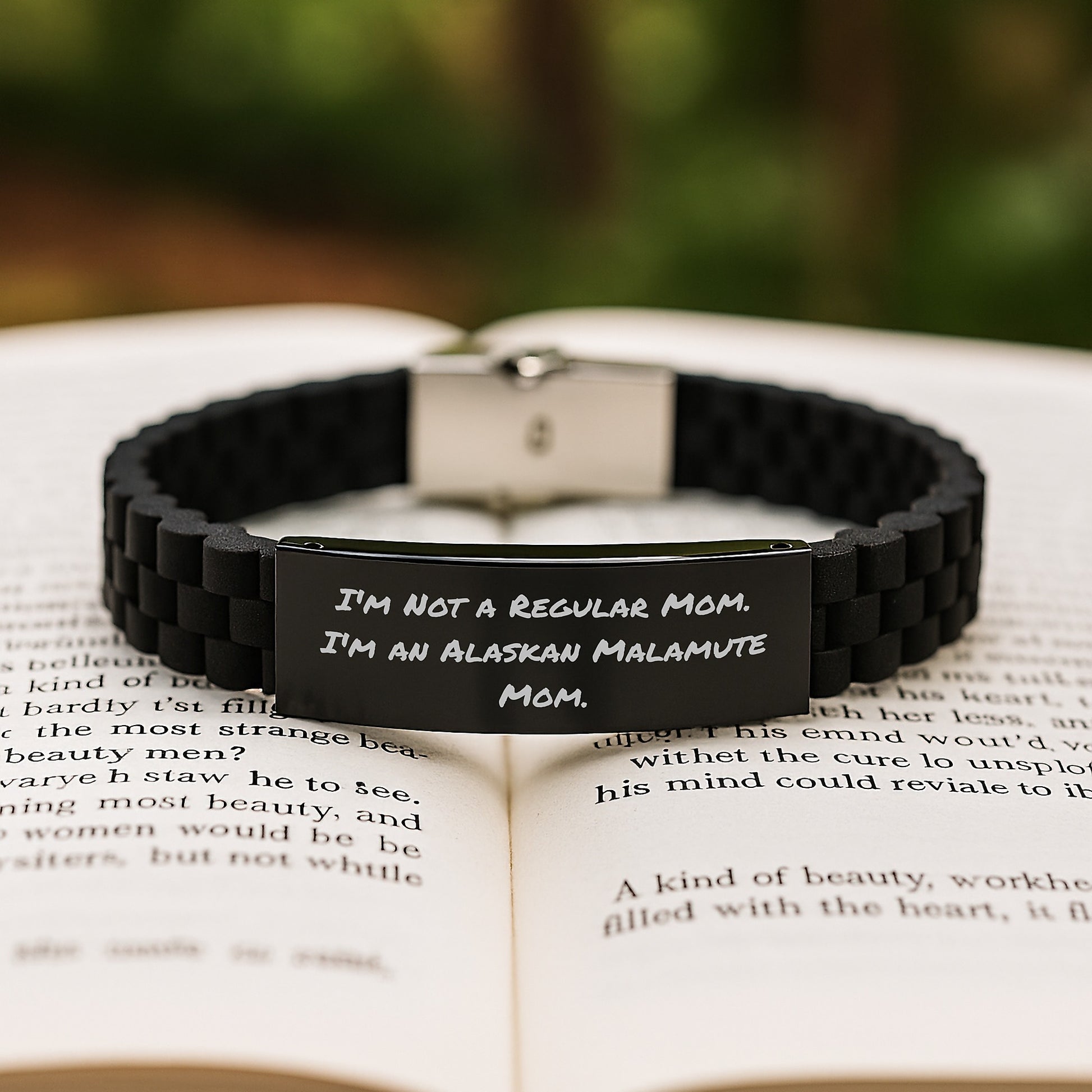 Funny Alaskan Malamute Mom Gifts for Her, Adjustable Glide lock Clasp Black Stainless Steel Silicone Jewelry for Women, Gifts from Mom, Perfect for Graduation Unique Gifts - Image 2